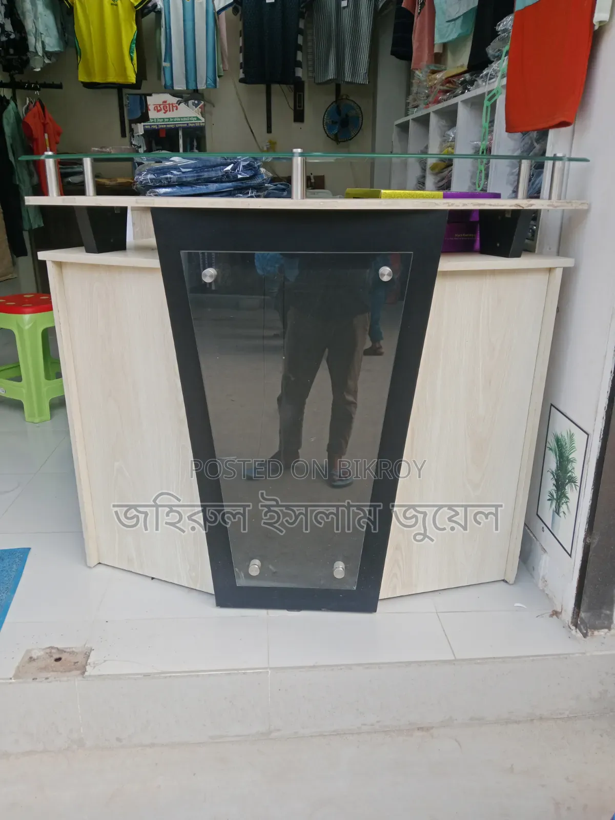 Cash Counter Table for Sale, Brand New Condition