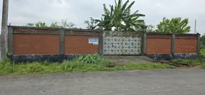 3 Katha plot in Sector 9 on 36-feet road for job holders.