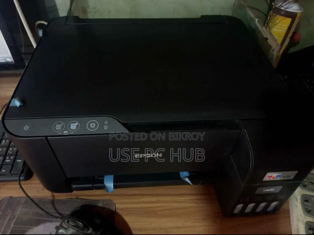 Photo Studio's Setup - Pc, 28 Monitor, Laminator, Printer