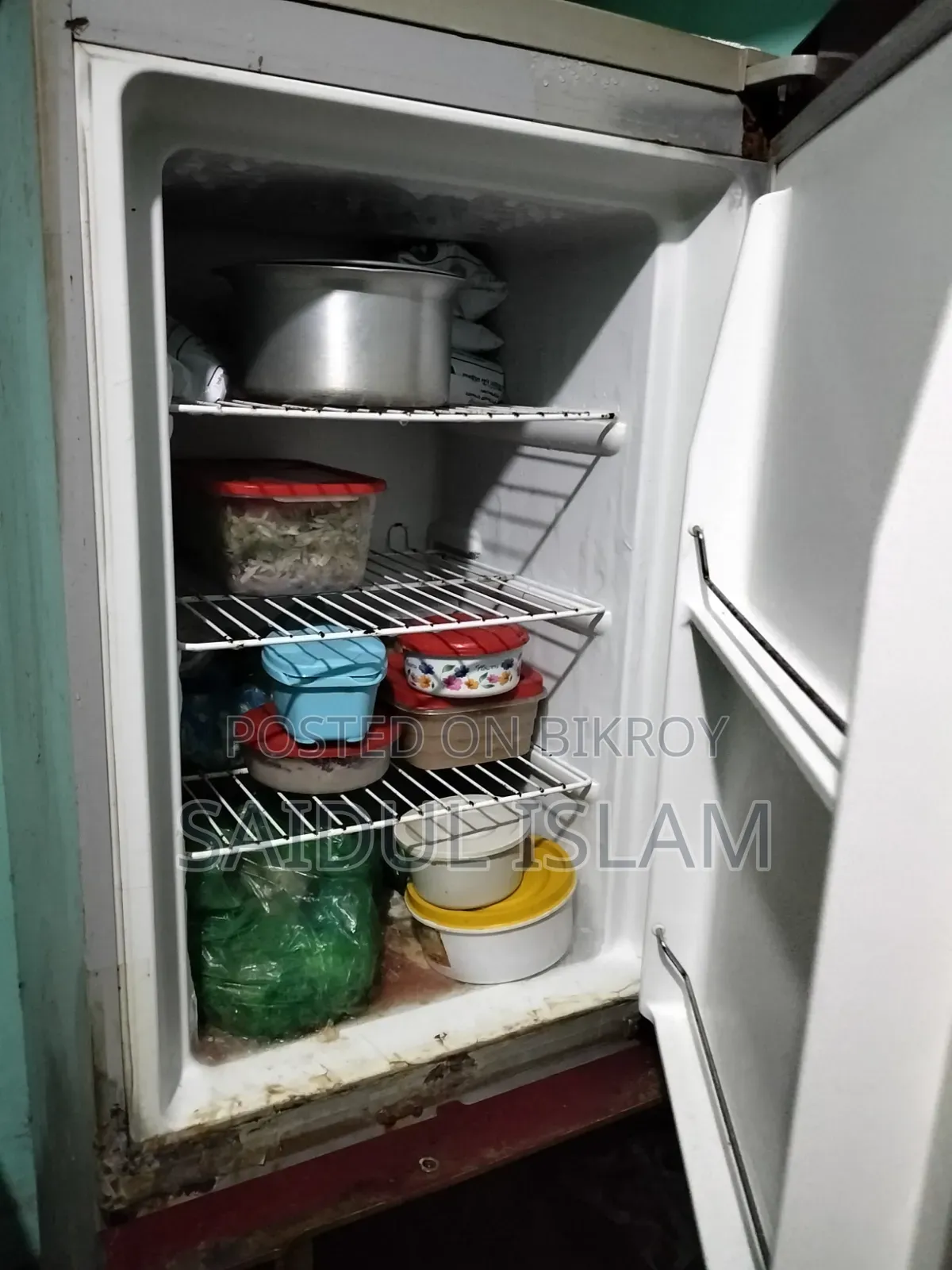 Old Fridge for Sale in Kochukhet / South Kafrul