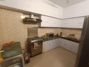 ফার্নিশড ৩ বেডরুমের অ্যাপার্টমেন্ট ভাড়ার জন্য