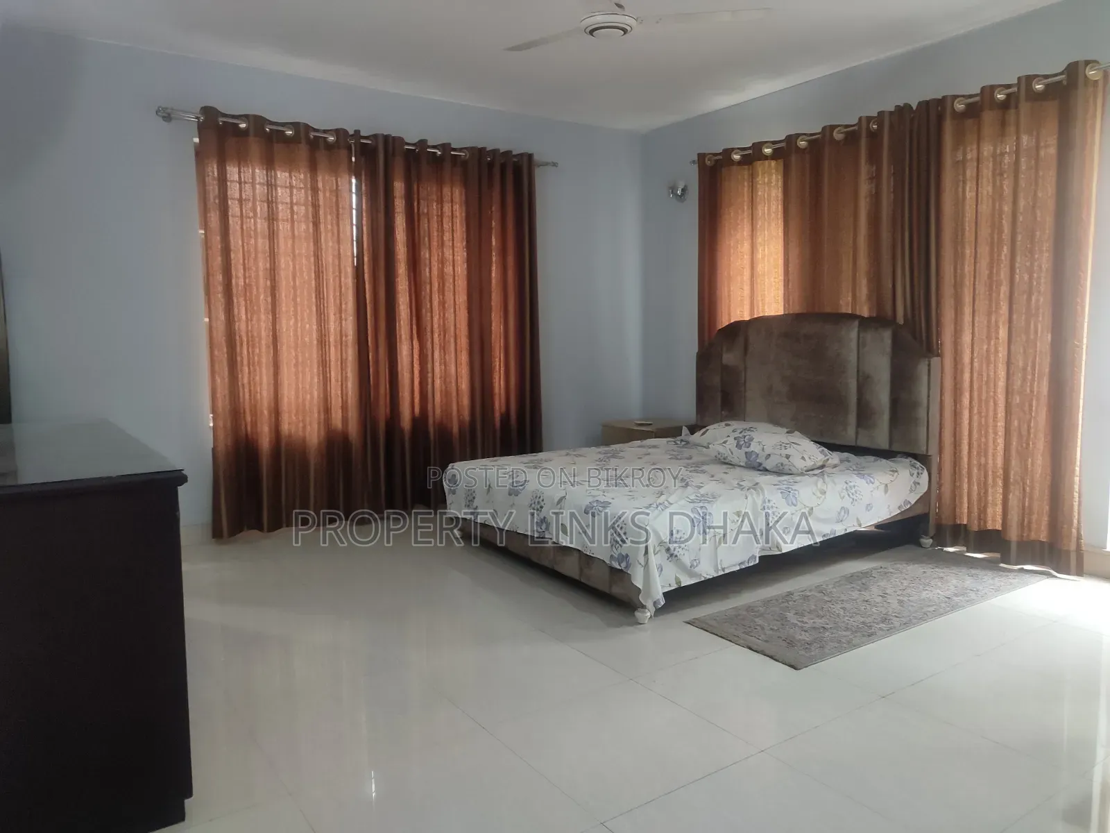 গুলশানের প্রপার্টি লিংকস ঢাকায় ভাড়ার জন্য ফার্নিশড ৪ বেডরুমের অ্যাপার্টমেন্ট