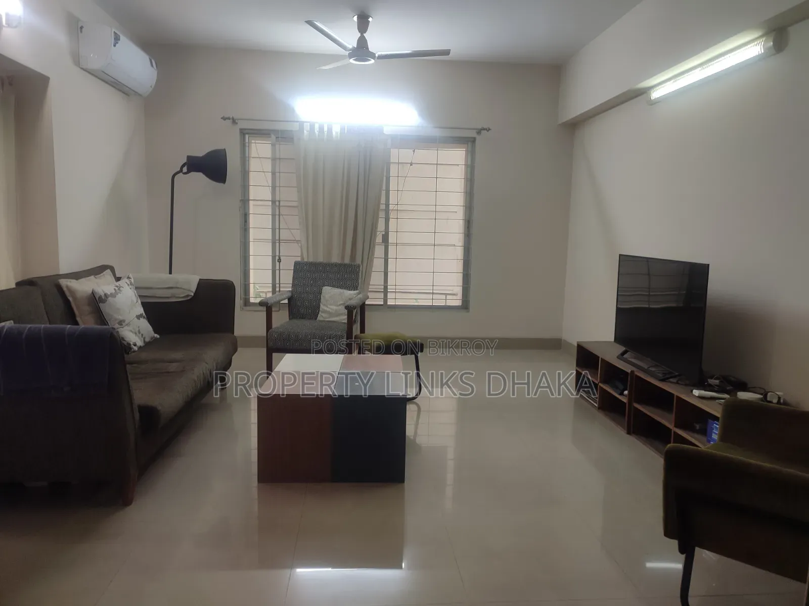 গুলশানের প্রপার্টি লিংকস ঢাকায় ভাড়ার জন্য ফার্নিশড ৪ বেডরুমের অ্যাপার্টমেন্ট