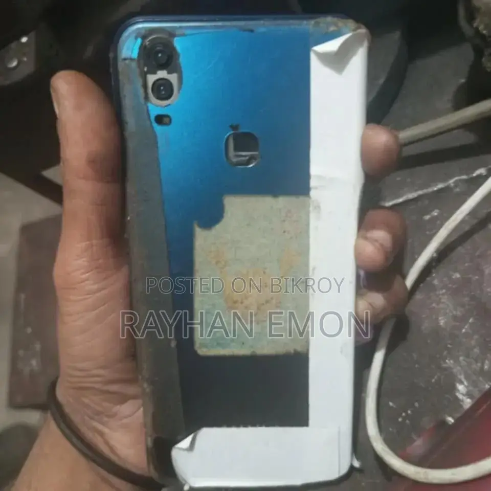Vivo Y11 32 GB Blue