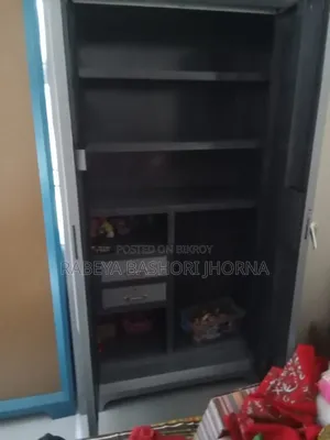 Steel Almari