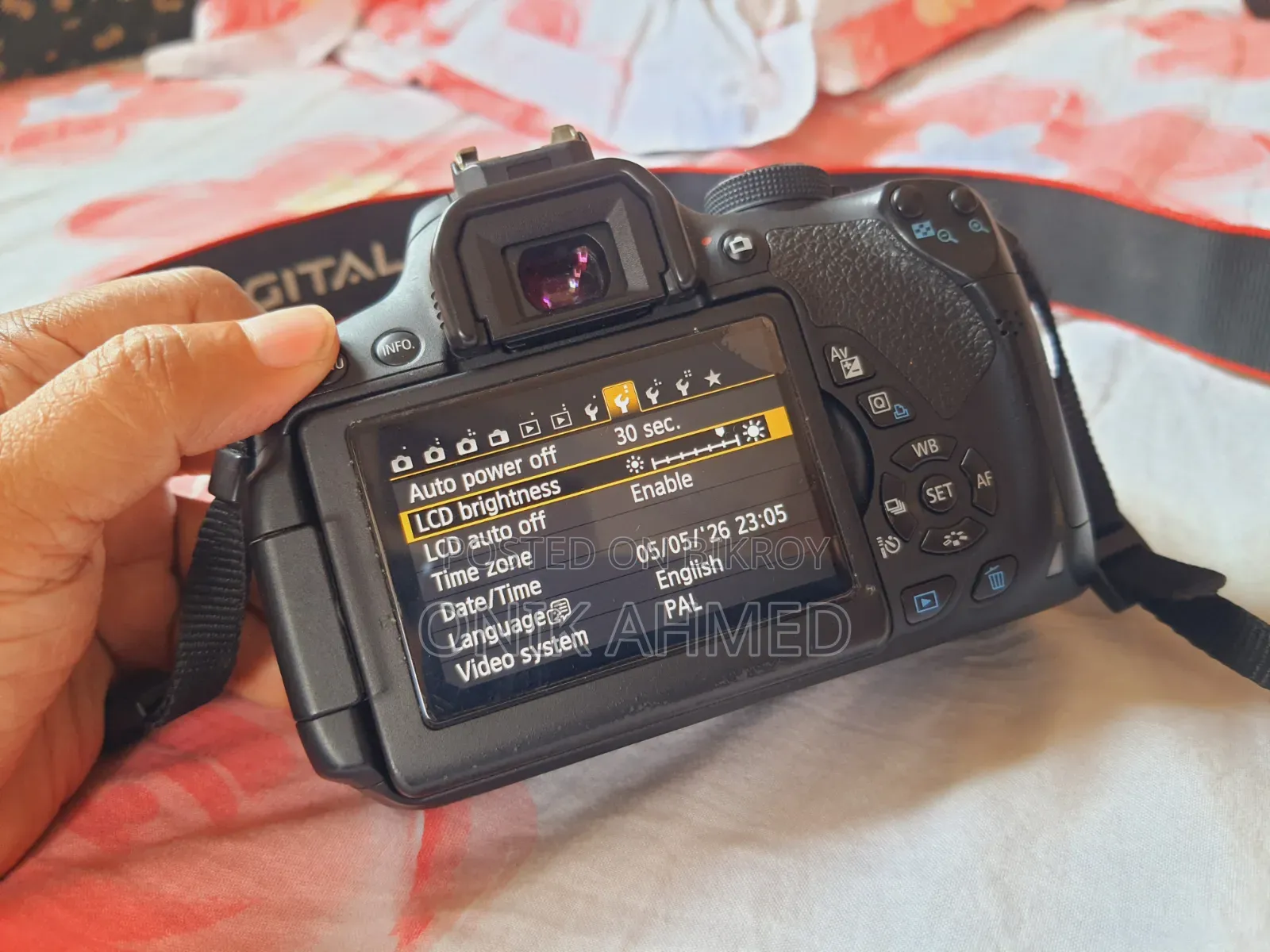Canon 700d Touchscreen Dslr With Lens