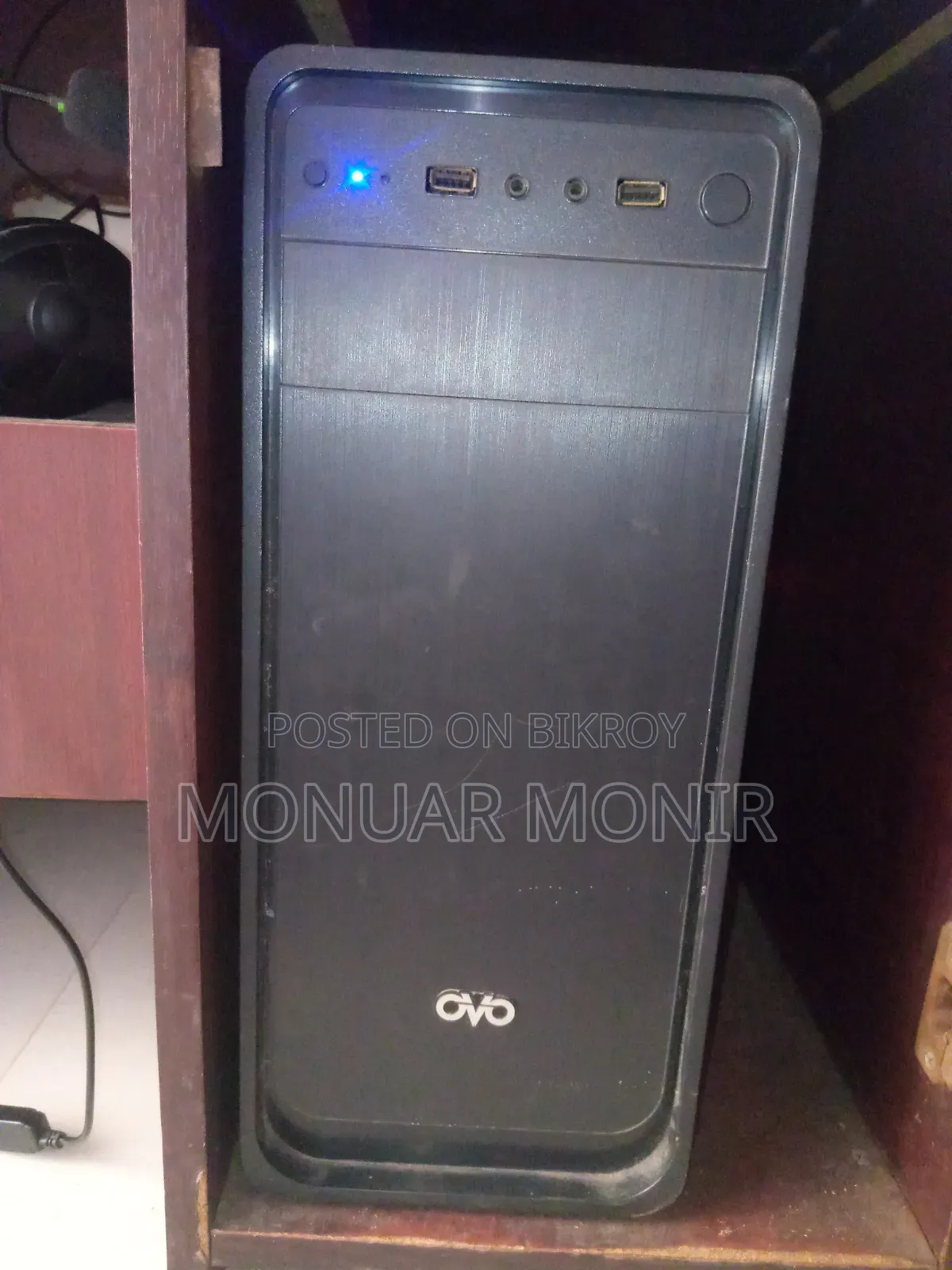 Desktop Computer 8GB Intel Pentium HDD+SSD 320GB