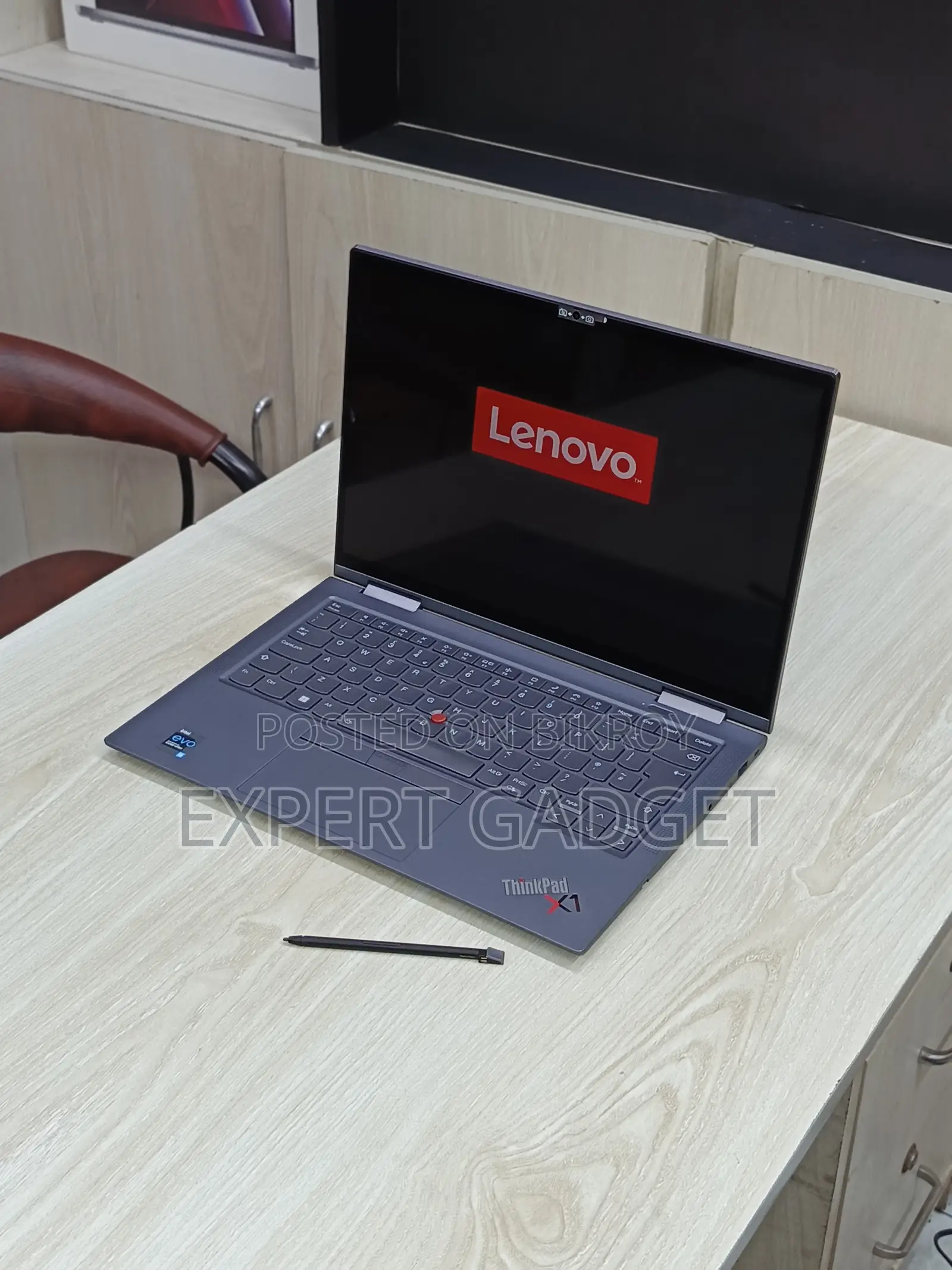Laptop Lenovo ThinkPad X1 Yoga 16GB Intel Core I5 SSD 256GB