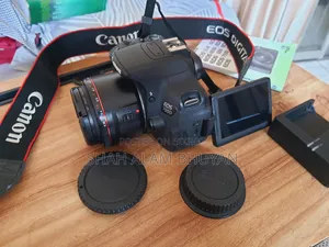 Canon 700d With Prime Lens