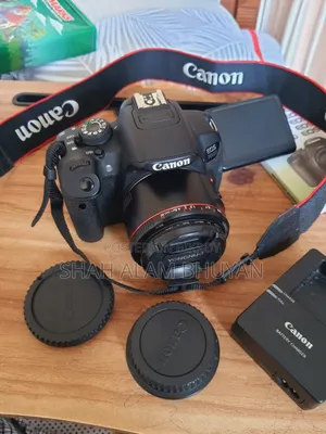 Canon 700d With Prime Lens