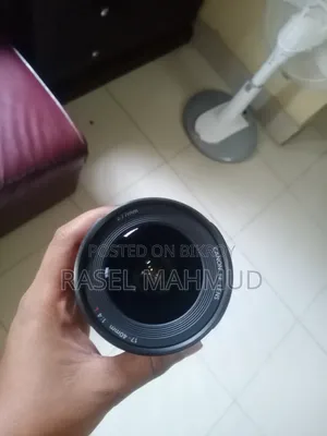 Canon Ef 17-40mm F/4 L Usm Lens