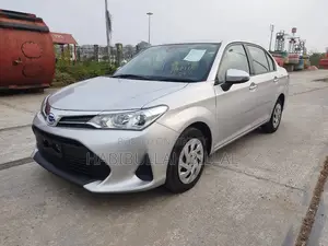 Toyota Axio 1.5 Hybrid G 2WD 2020 Silver