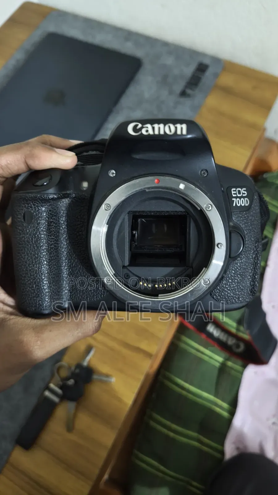 Canon Eos 700d With Canon Lens 75/300