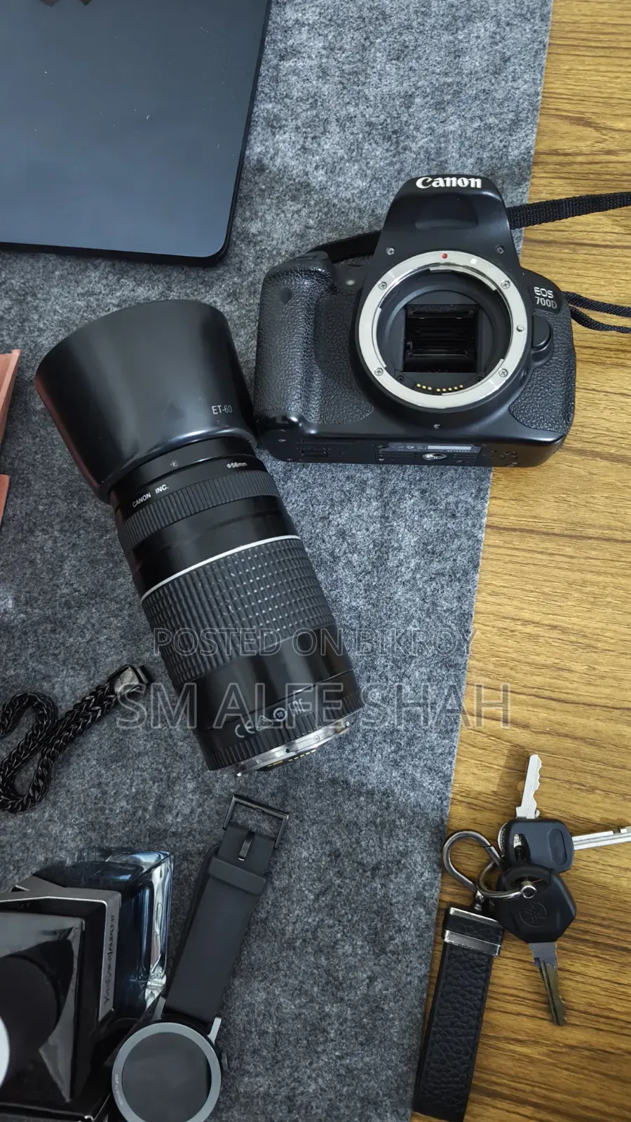Canon Eos 700d With Canon Lens 75/300