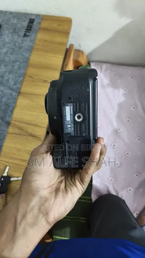 Canon Eos 700d With Canon Lens 75/300