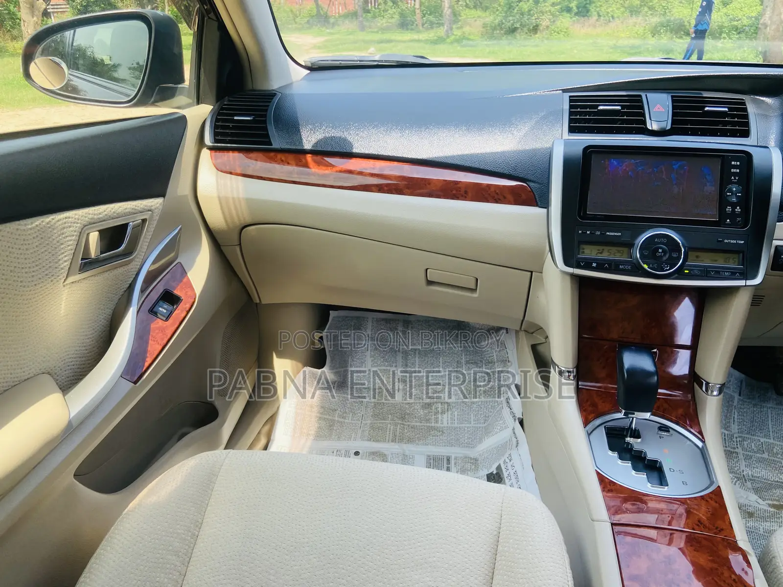 Toyota Allion 2016 Maroon