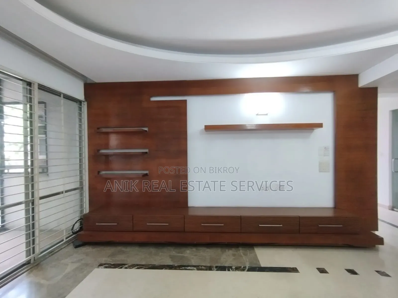 অনীক রিয়েল এস্টেট, বারিধারায় ৪ বেডরুমের অ্যাপার্টমেন্ট ভাড়ার জন্য