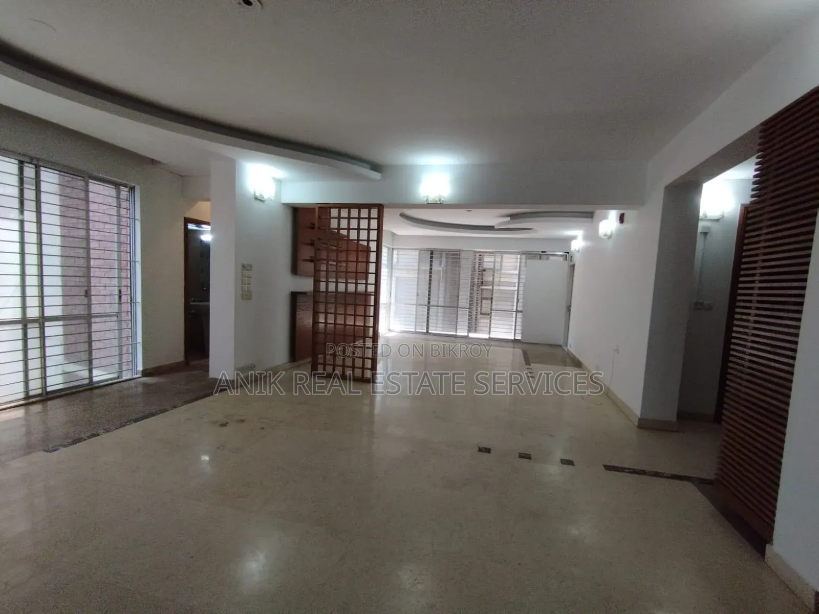 অনীক রিয়েল এস্টেট, বারিধারায় ৪ বেডরুমের অ্যাপার্টমেন্ট ভাড়ার জন্য