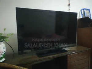 40-inch Unsmart TV with Excellent Sound and Picture Quality