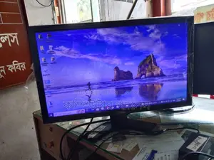 100% Fresh Dell 22 Monitor with USB Port