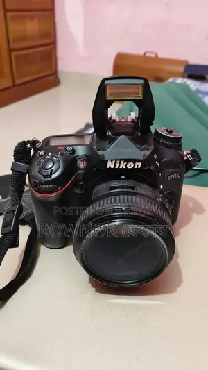 Nikon D7200