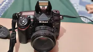 Nikon D7200