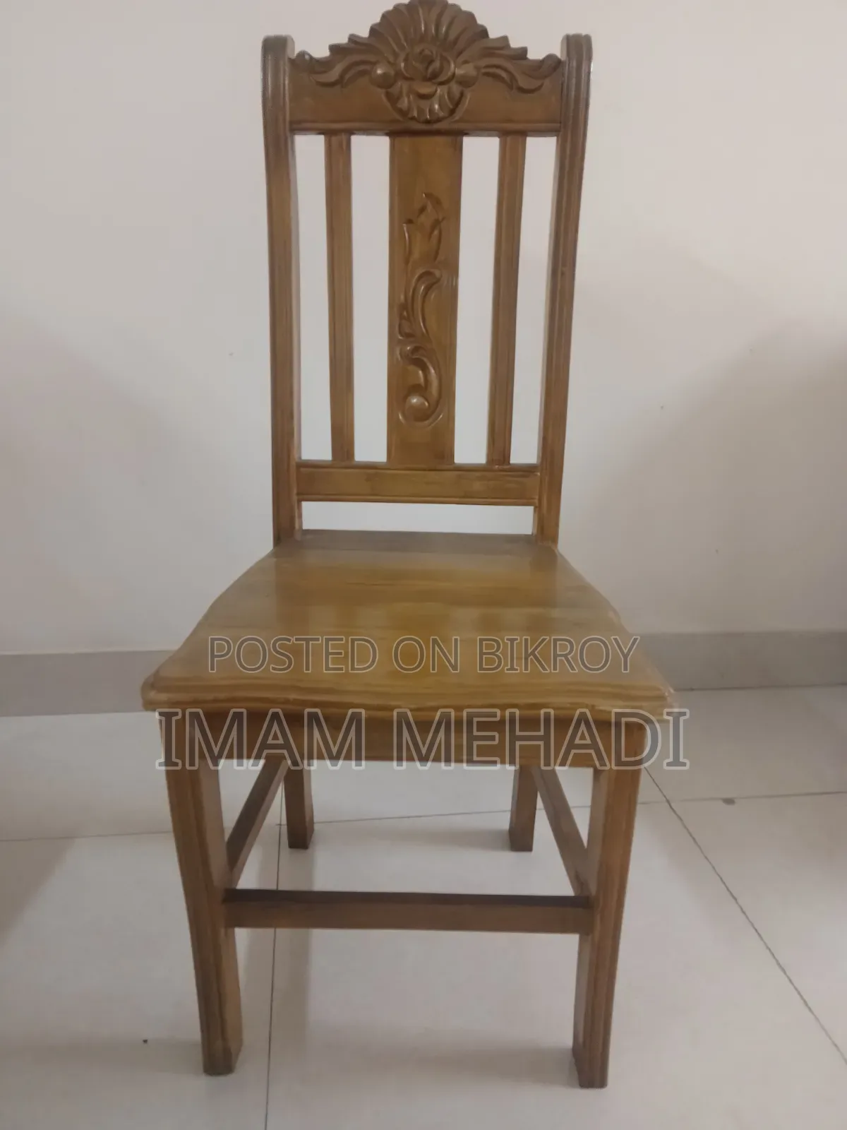 সেগুন কাঠের ৬ টি চেয়ার বিক্রি হবে