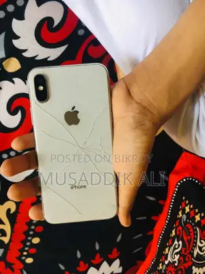 Apple iPhone X 64 GB White