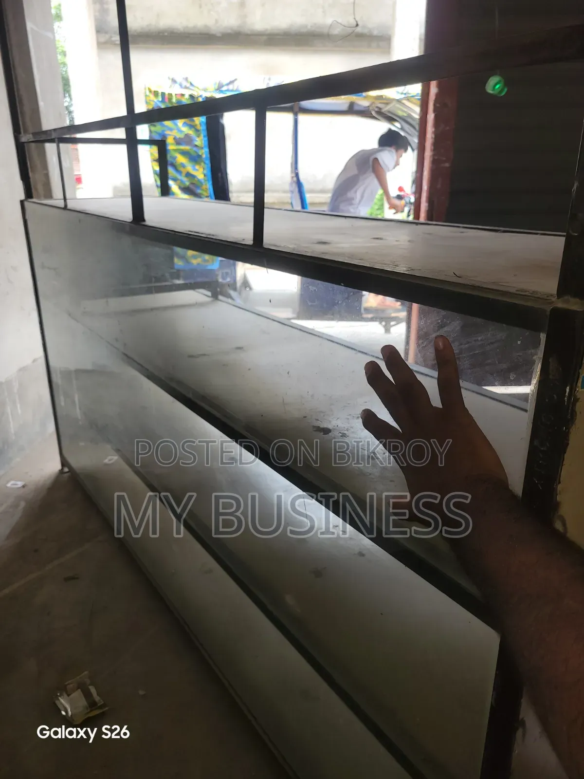 A shop rack will be sold