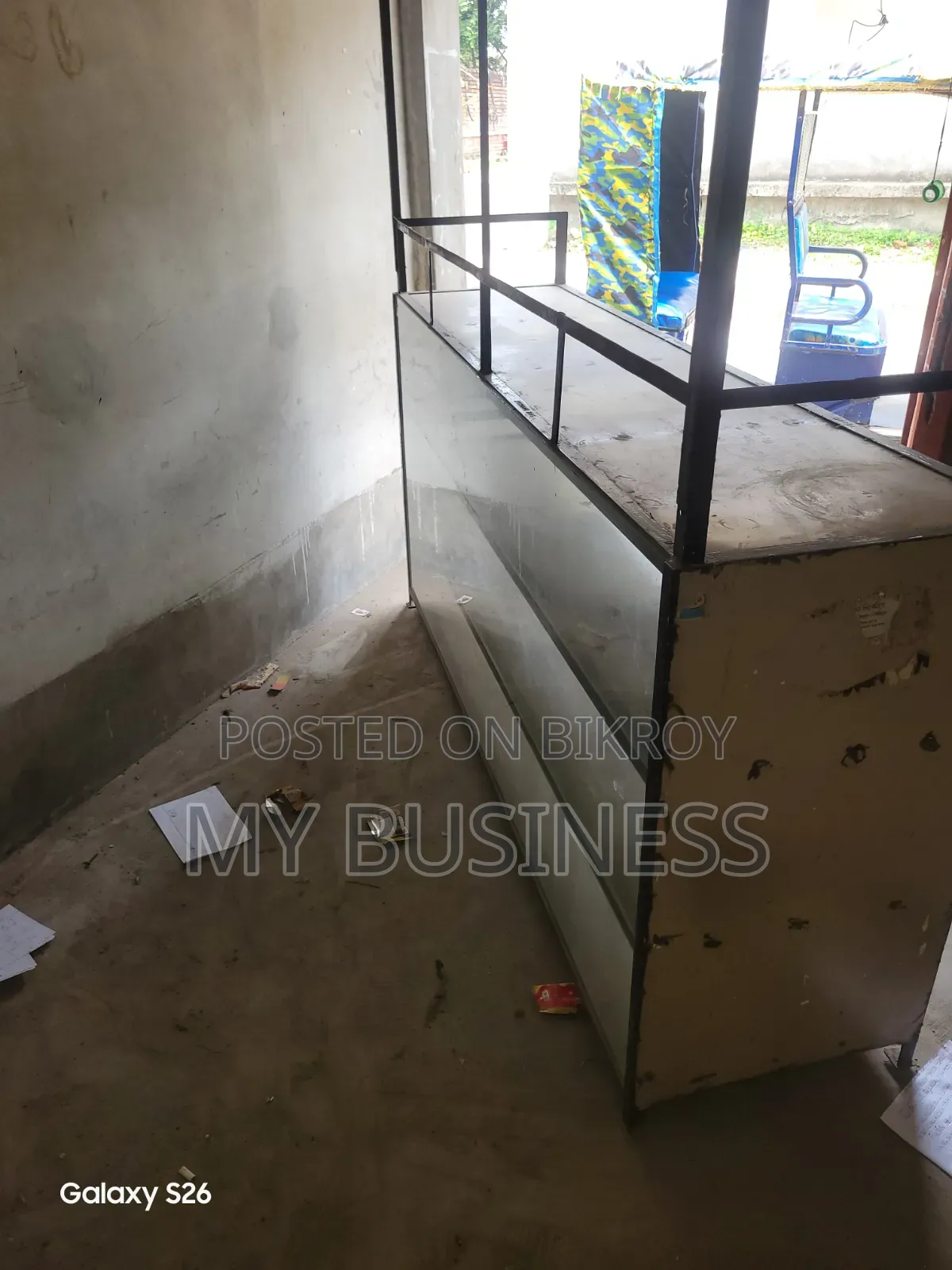 A shop rack will be sold