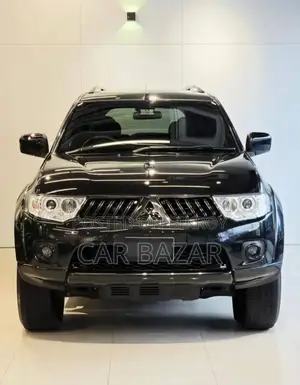 Mitsubishi Pajero Sport 2012 Black
