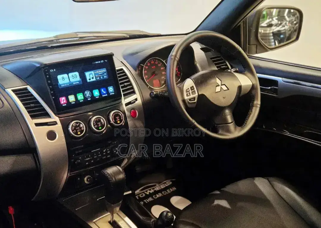 Mitsubishi Pajero Sport 2012 Black