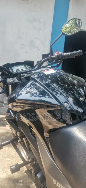 সুজুকি জিক্সার মনোটোন ২০২৫ ব্ল্যাক