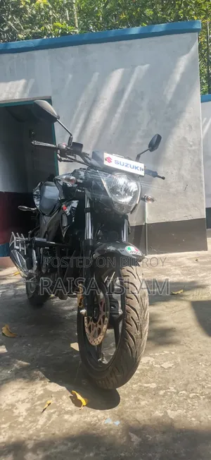 সুজুকি জিক্সার মনোটোন ২০২৫ ব্ল্যাক