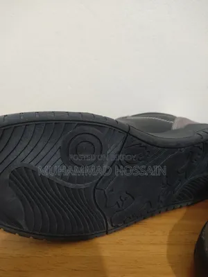 Sneakers for Sale. Size: 43.