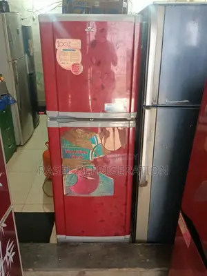250-liter running Walton fridge for sale.
