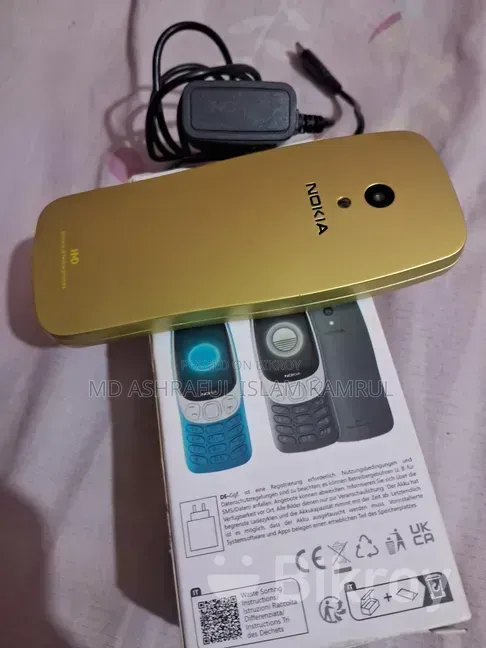 Nokia 3210 Yellow