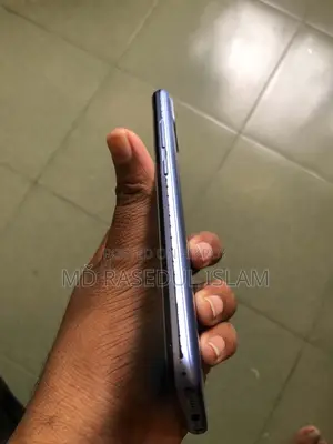 Realme 128 GB Gray