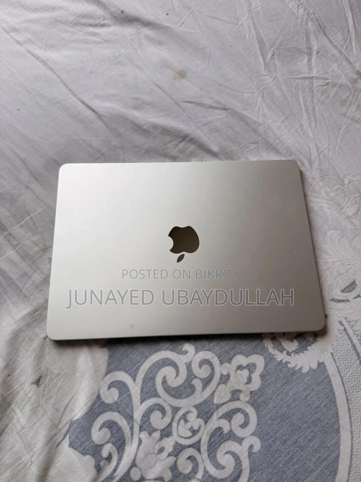 New Laptop Apple MacBook Air 2024 M3 13-Inch 8GB Apple M3 SSD 256GB