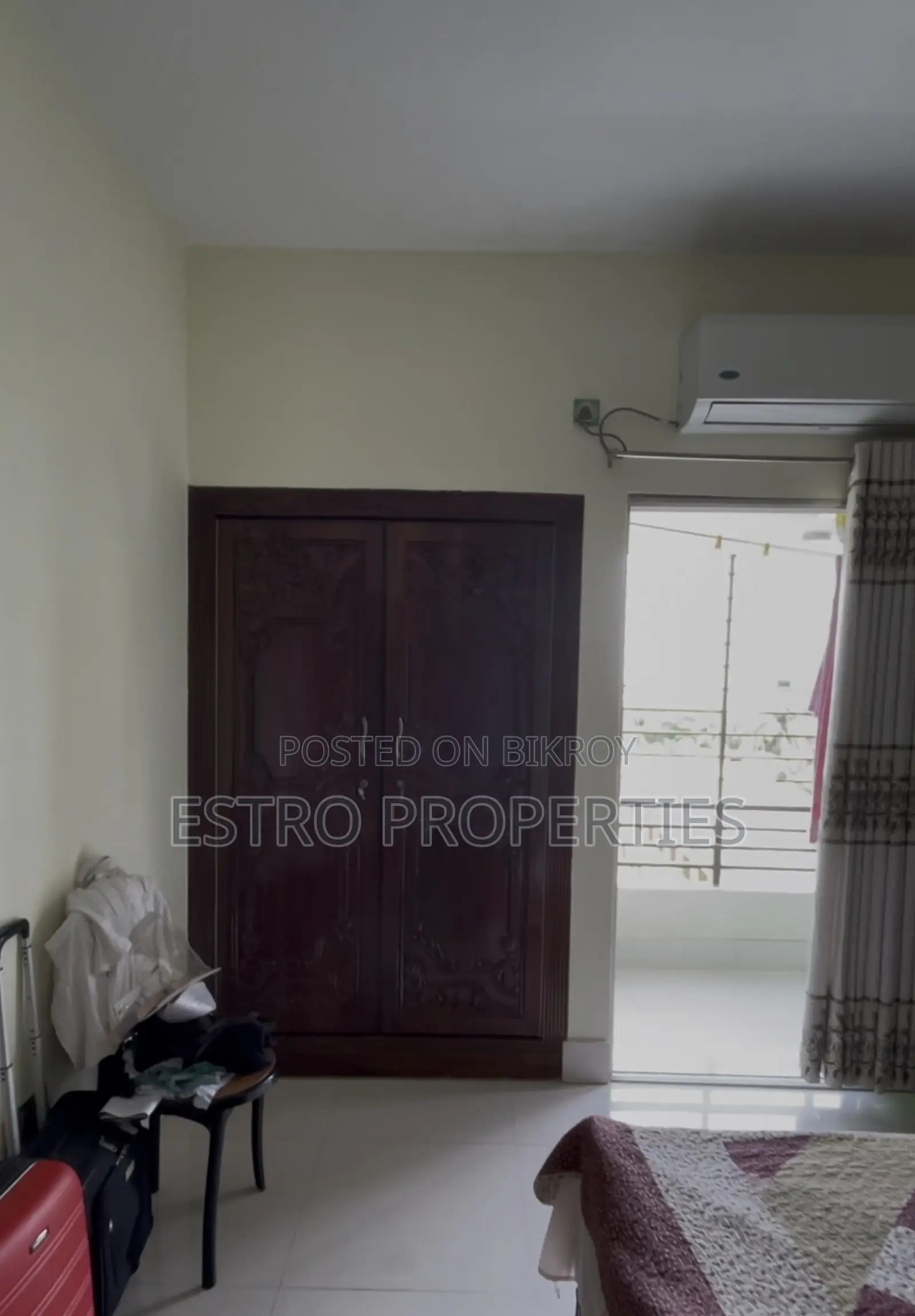 ফার্নিশড ৩ বেডরুমের অ্যাপার্টমেন্ট খুলনা সদরে বিক্রয় হবে