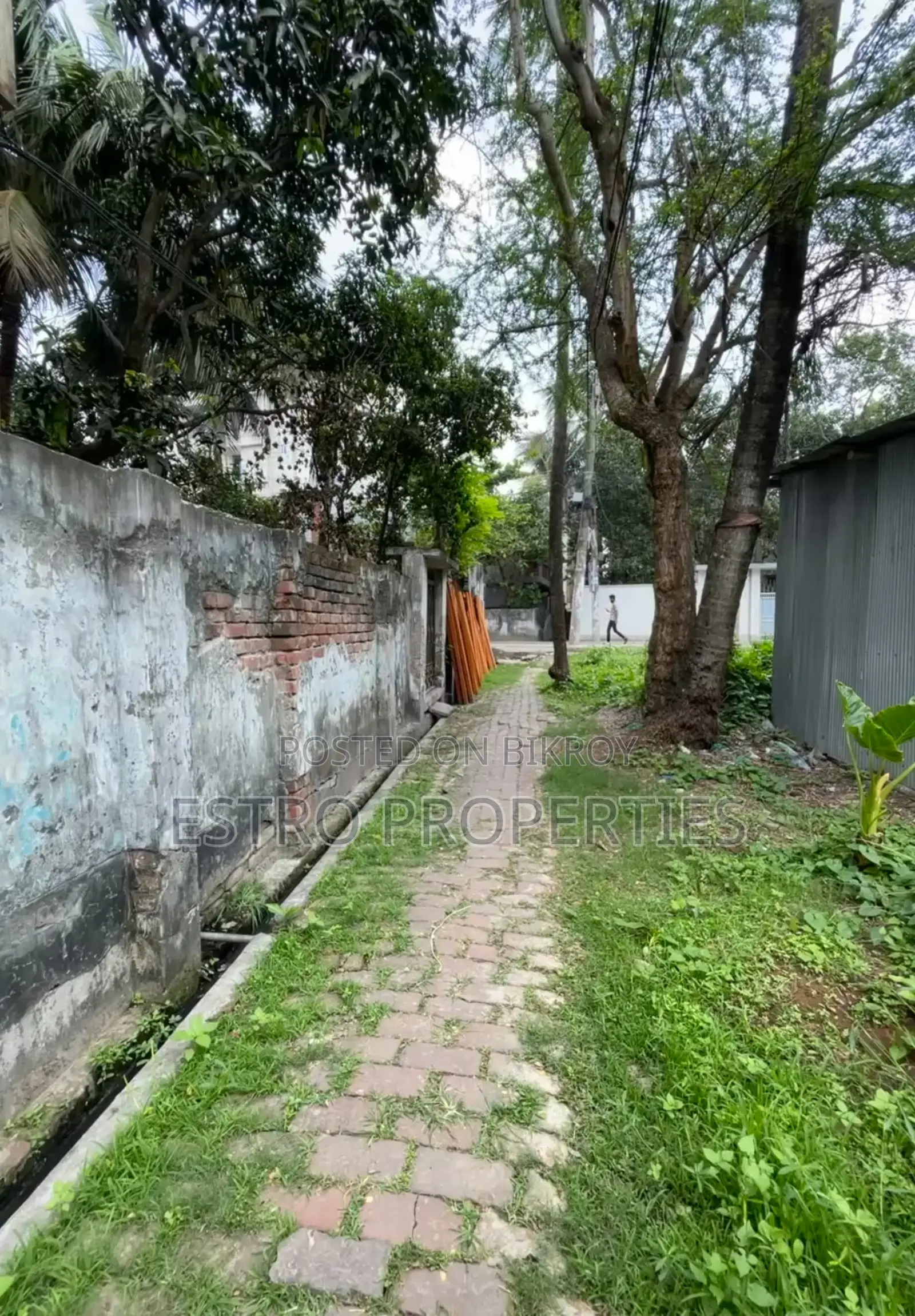 ২.৫ কাঠা জমি বিক্রি হবে হাজী ইসমাইল রোড খুলনা প্রতি কাঠা ৩৬ লক্ষ