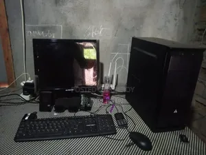 Desktop Computer 8GB Intel Core I3 SSD 256GB