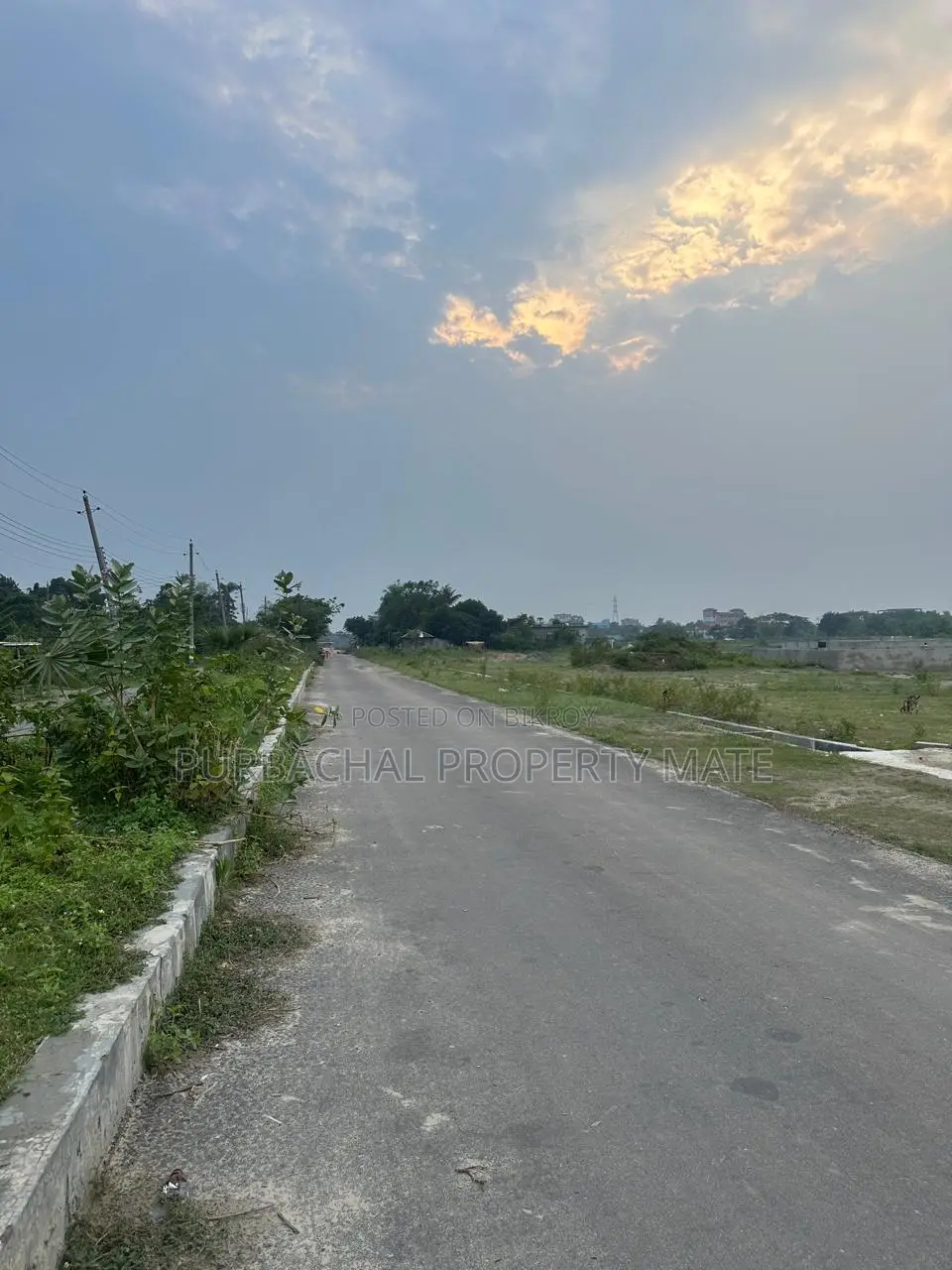 3 Katha plot for sale on 75-feet avenue in Sector 15, Purbachal.