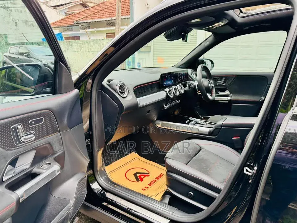 Mercedes-Benz GLB-Class GLB 200 4MATIC 2022 Black