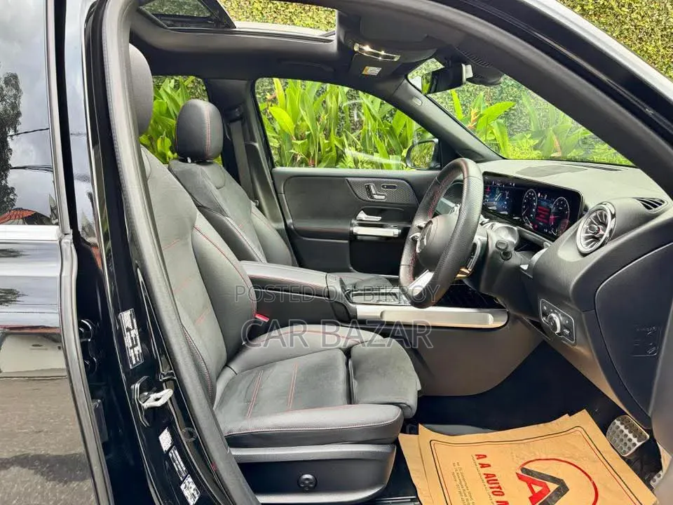 Mercedes-Benz GLB-Class GLB 200 4MATIC 2022 Black