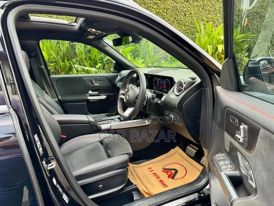 Mercedes-Benz GLB-Class GLB 200 4MATIC 2022 Black