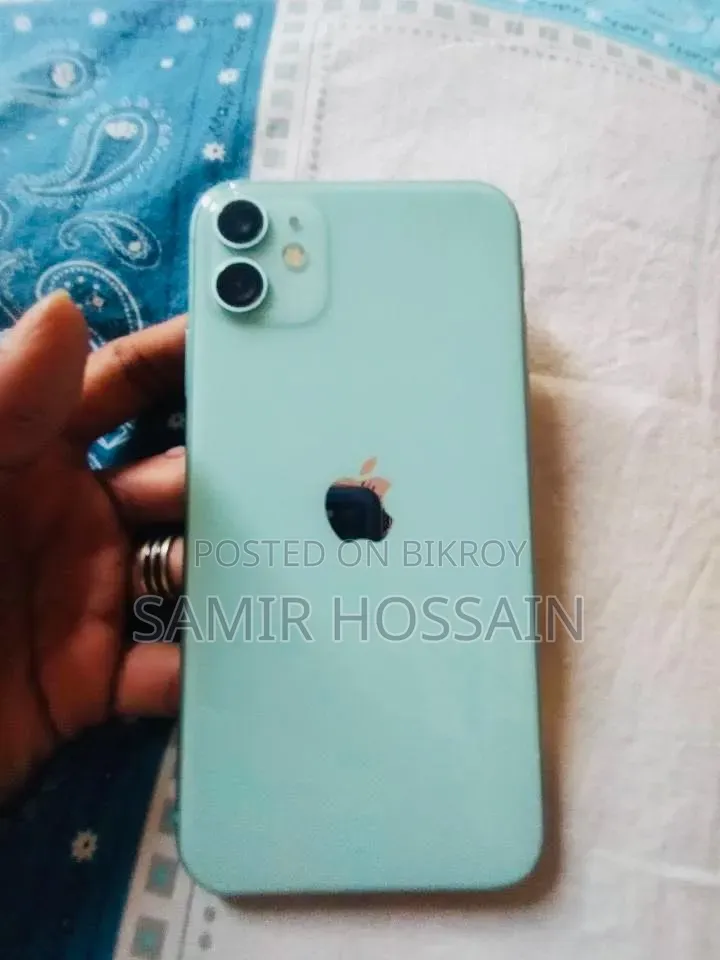 Apple iPhone 11 64 GB Blue