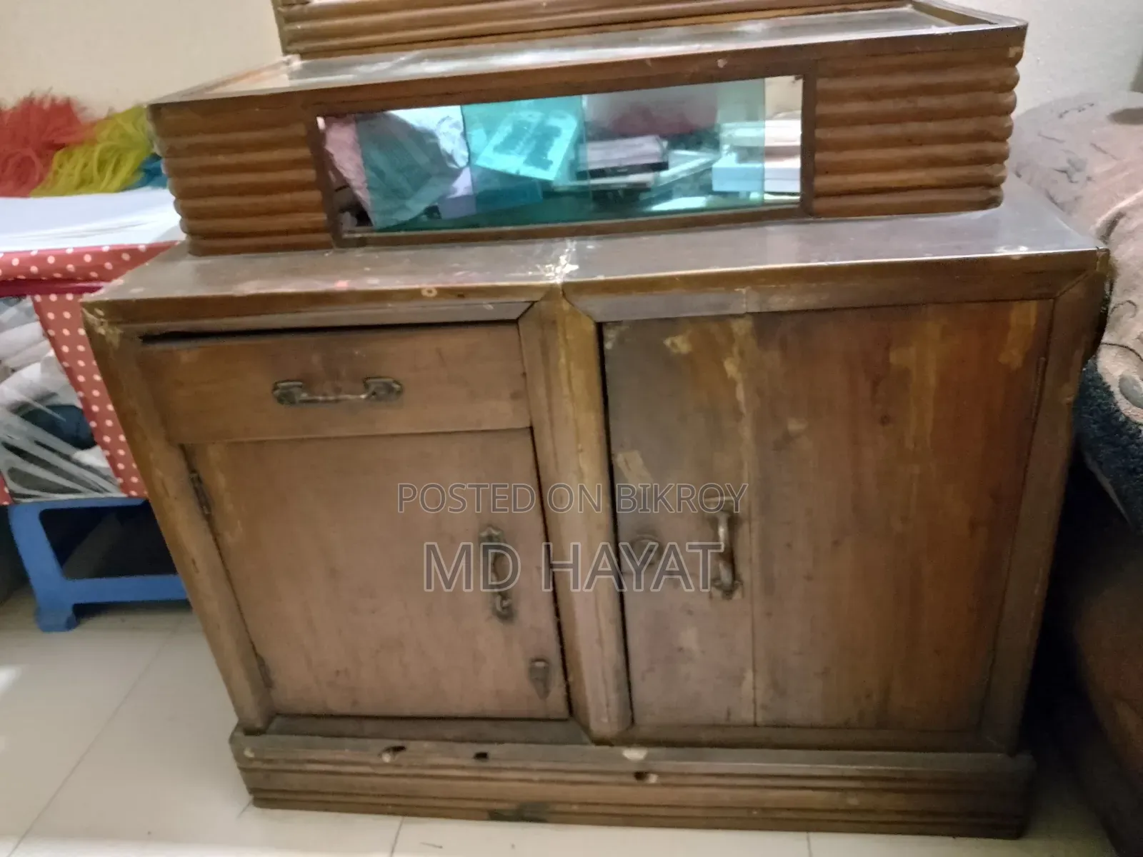 কাঠের Dressing Table বিক্রি হবে