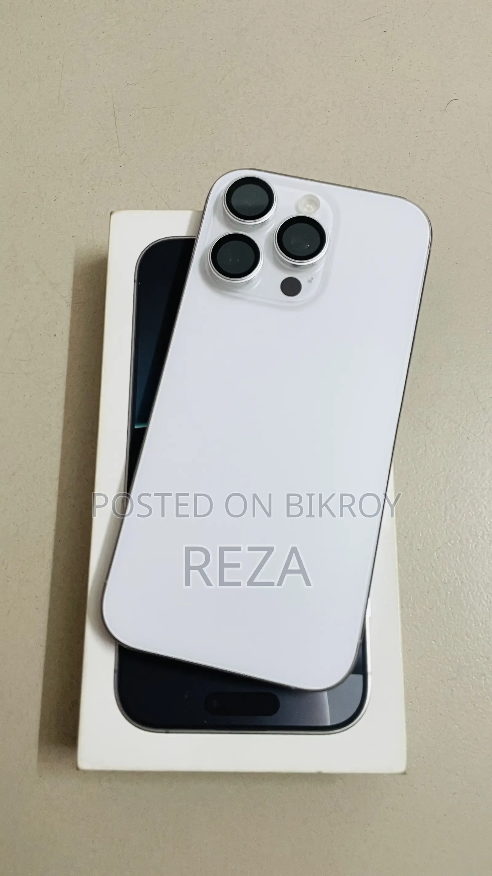 অ্যাপল আইফোন ১৬ প্রো ২৫৬ জিবি হোয়াইট