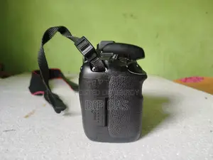 Canon 7d Full Box এবং সম্পূর্ণ সেটাপ একসাথে সেল হবে